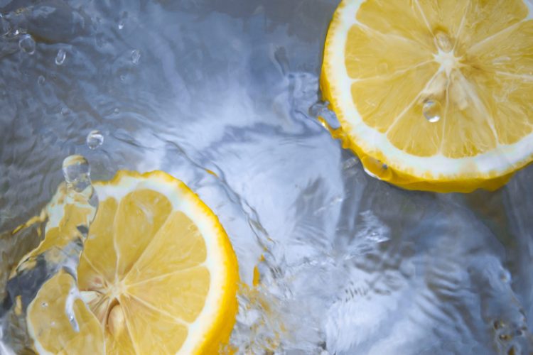 lemons impact on the ph of saliva